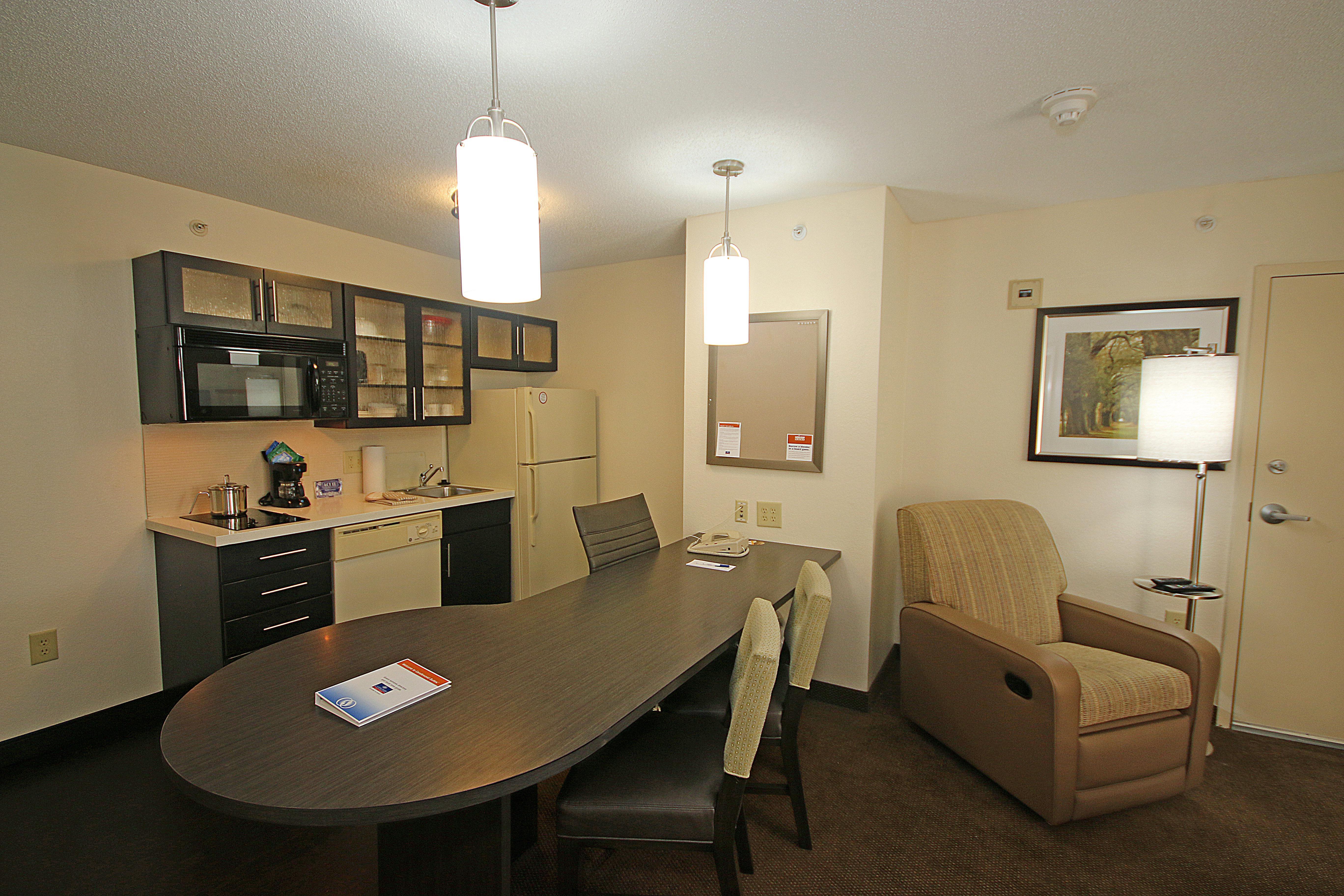 Candlewood Suites Newport News-Yorktown By Ihg מראה חיצוני תמונה